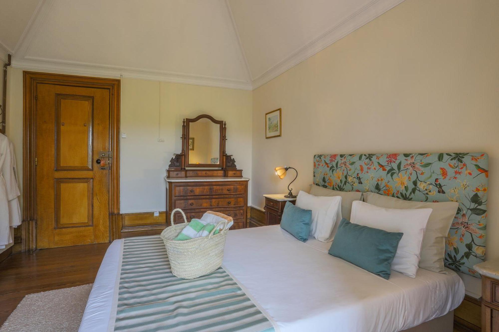 Hotel Outeiro Tuías - Manor House Marco de Canavezes Habitación foto