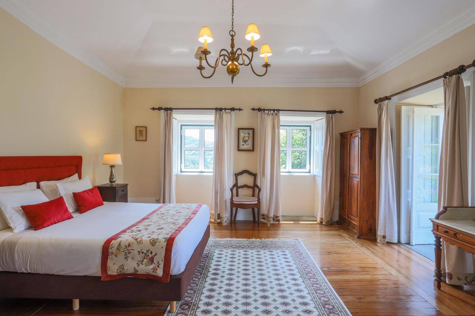 Hotel Outeiro Tuías - Manor House Marco de Canavezes Habitación foto